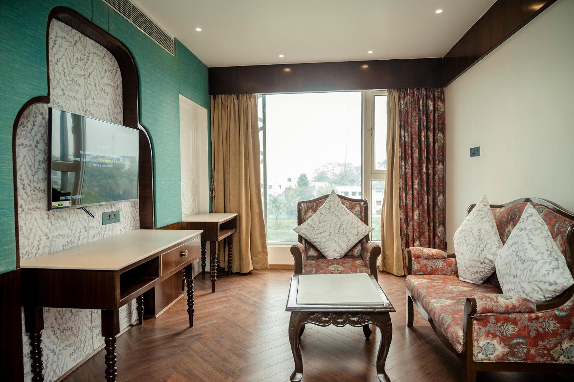 Hotel Lake View Baharampur Extérieur photo