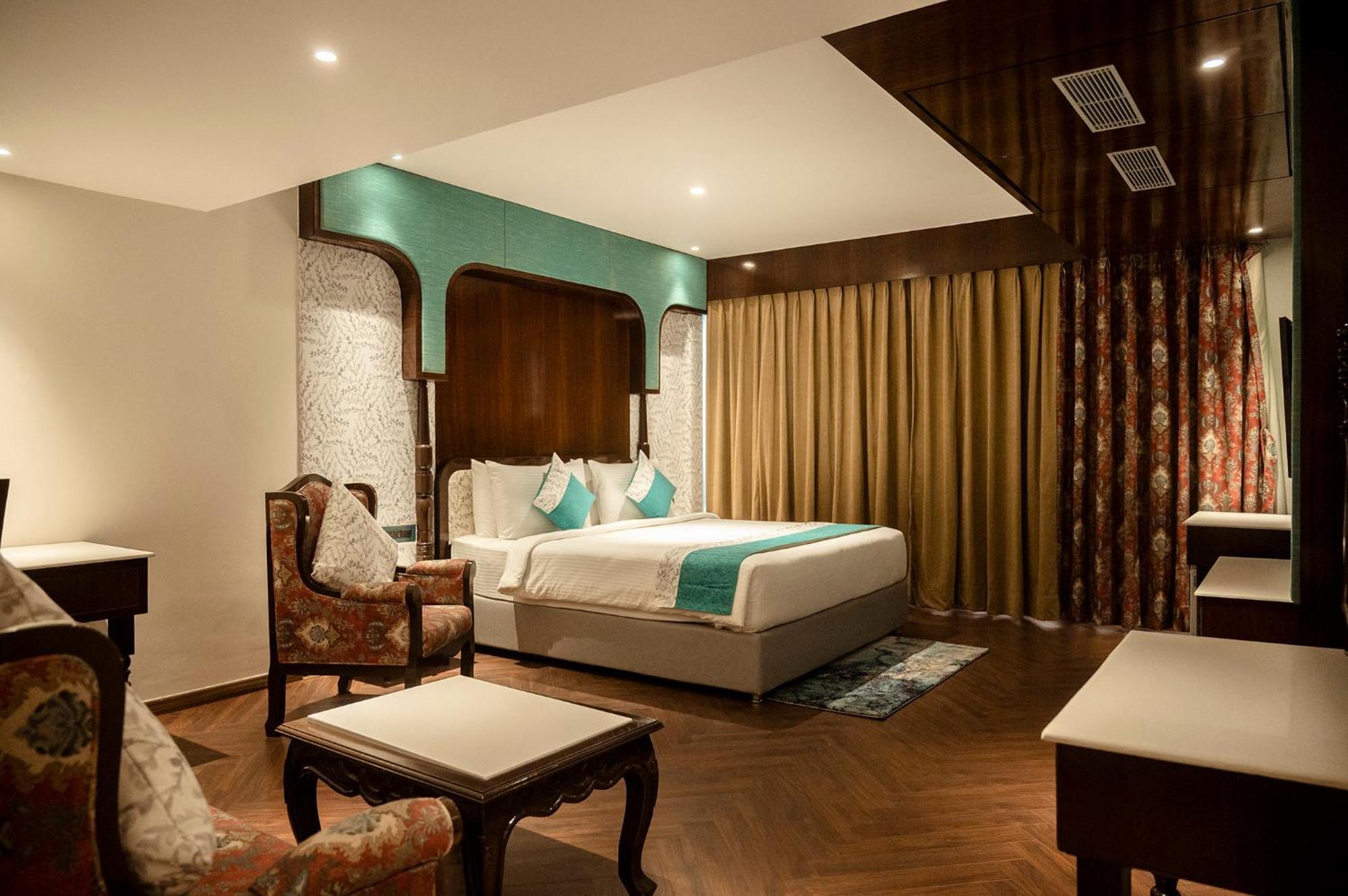 Hotel Lake View Baharampur Extérieur photo