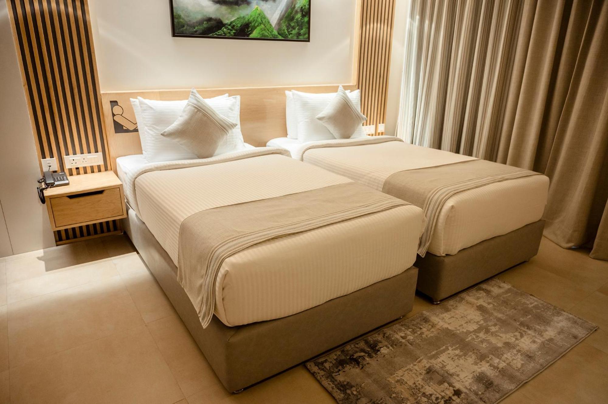 Hotel Lake View Baharampur Extérieur photo
